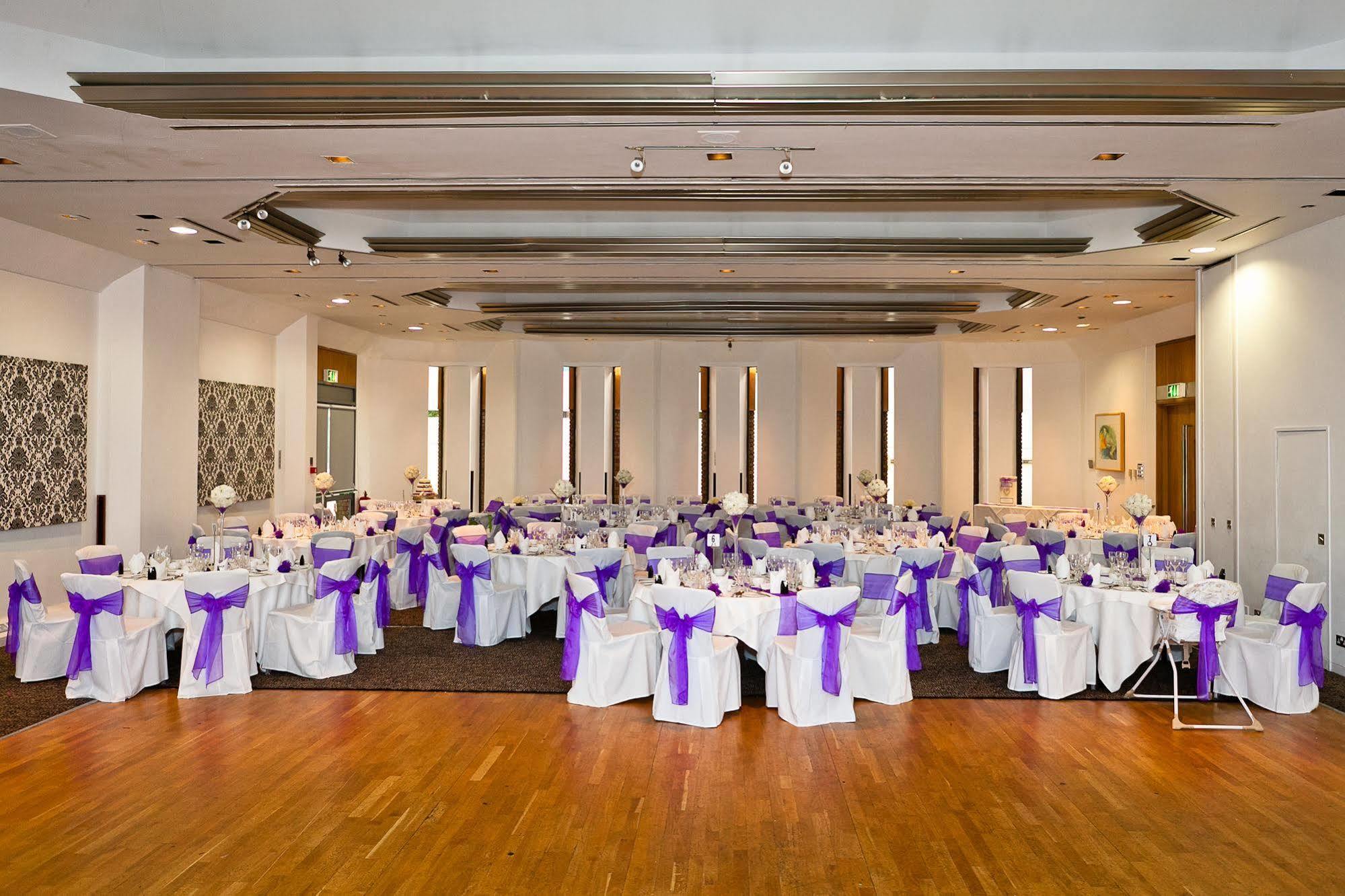 Beales Hotel Hatfield  Bagian luar foto